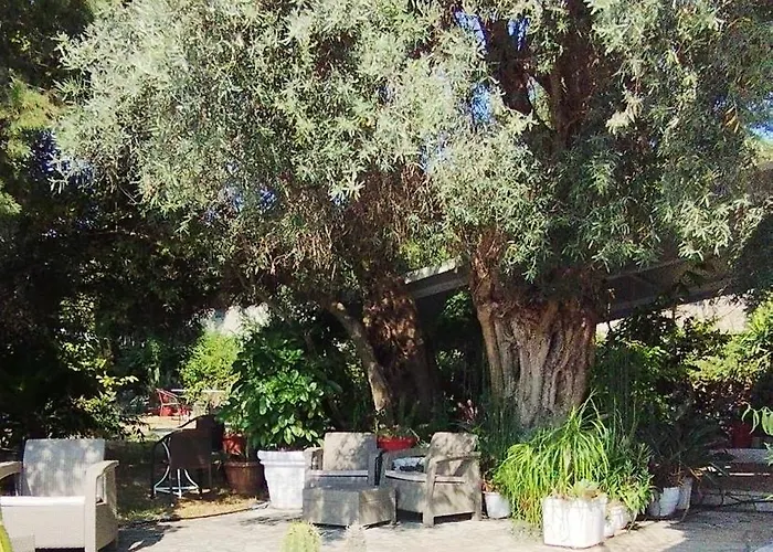 Xenia & Antonis بيت ضيافة