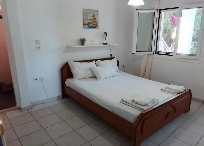 Xenia & Antonis بيت ضيافة