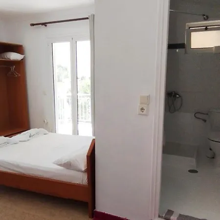 Xenia & Antonis 3*